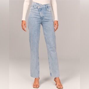 Abercrombie & Fitch Light Jeans 90s Straight Ultra High Rise (Size 28 Short)